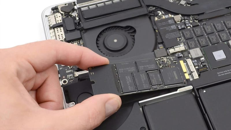 Khi nào bạn cần thay hoặc nâng cấp ổ cứng MacBook?