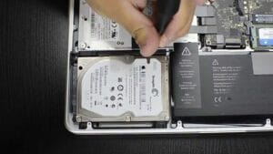 Thay ổ cứng MacBook tại Đà Nẵng: Nâng cấp SSD lấy ngay!